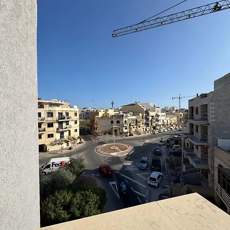 Spacious 2 Bed With Terrace - By Hostmt Il-Fgura